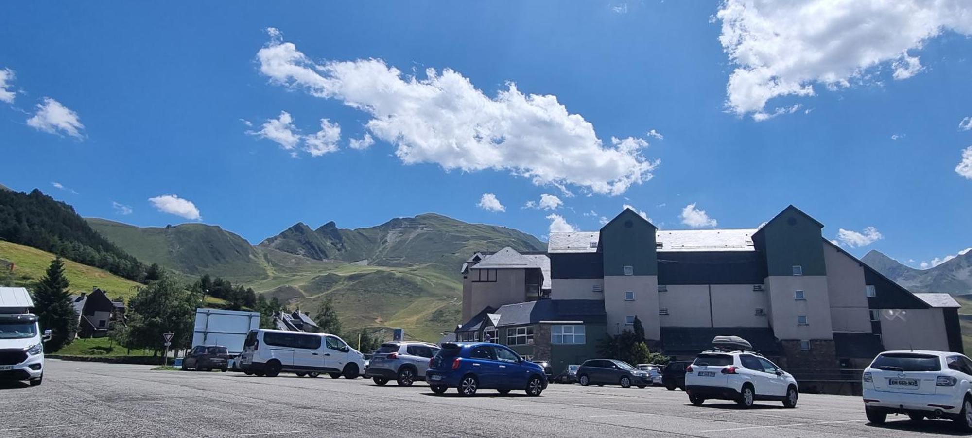 Appartamento Le Louchonnais, T2, Wifi, 4 Personnes Bagnères-de-Luchon Esterno foto