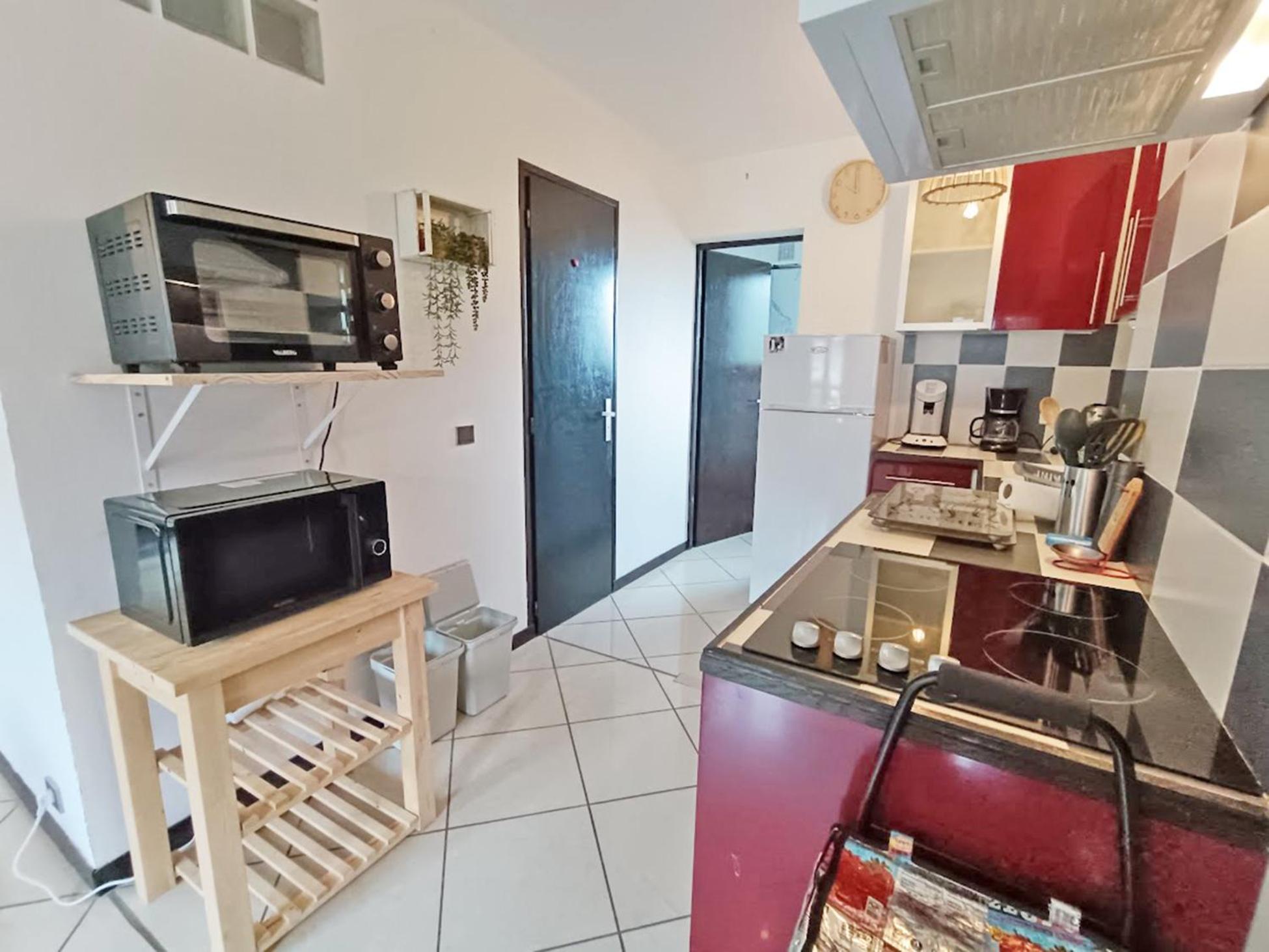 Appartamento Le Louchonnais, T2, Wifi, 4 Personnes Bagnères-de-Luchon Esterno foto